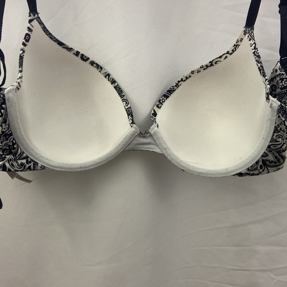 Victoria’s Secret Black White Rhinestone Lined Demi 34C Bra - Picture 9 of 11
